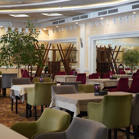 Golden Dragon Hotel Bishkek Exterior photo