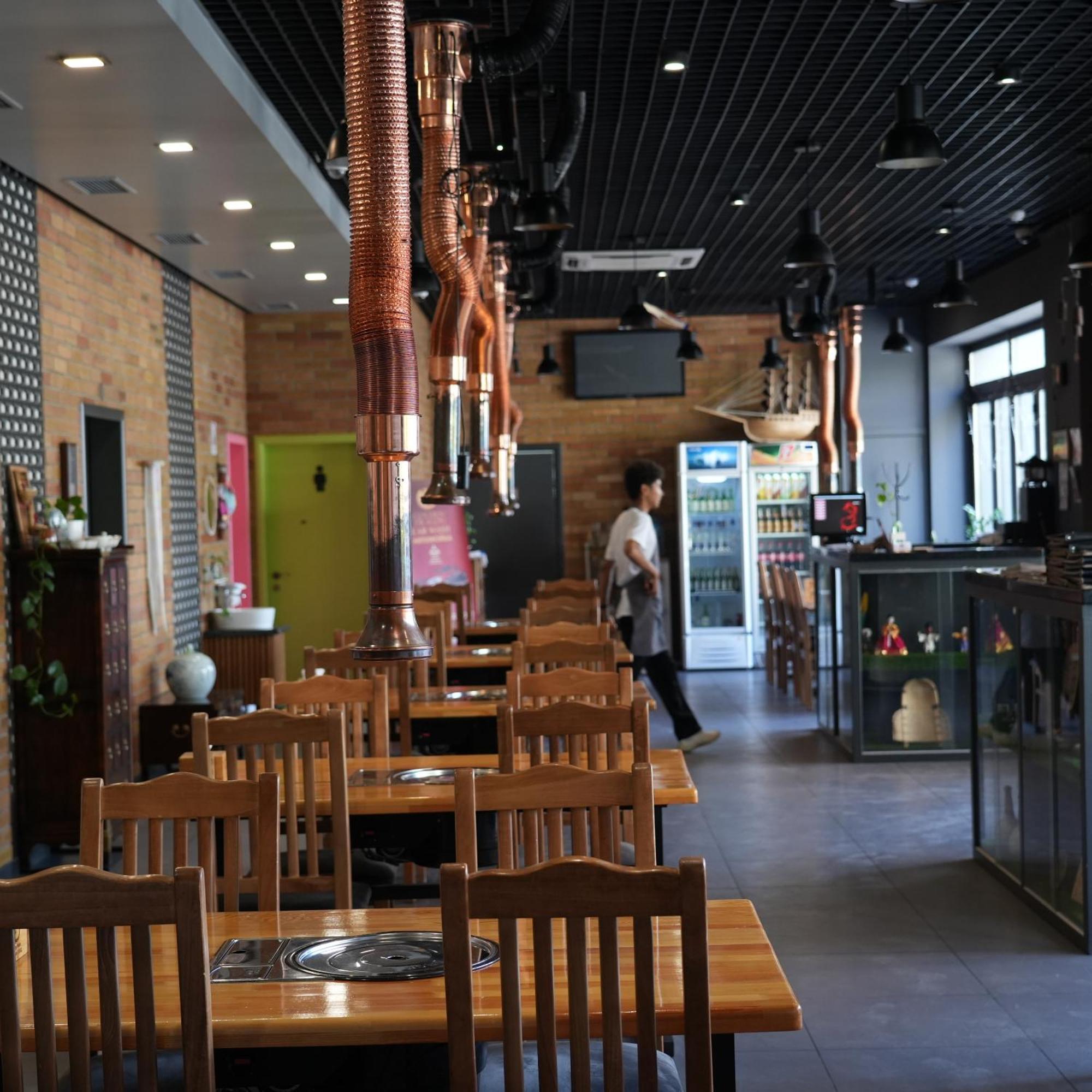 Golden Dragon Hotel Bishkek Exterior photo