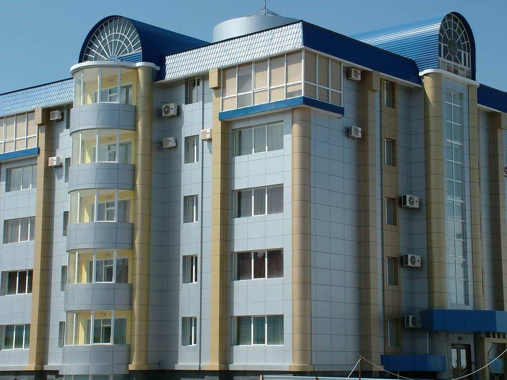Golden Dragon Hotel Bishkek Exterior photo